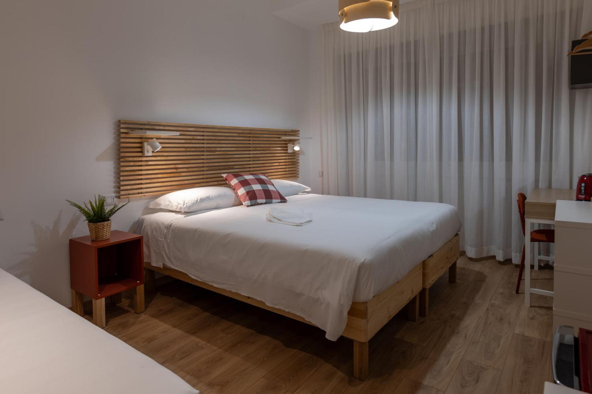 433 Rooms Roma Rome Exterior photo
